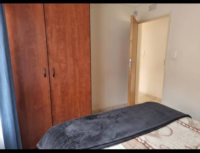 3 BEDROOM HOUSE FOR SALE IN STRETFORD